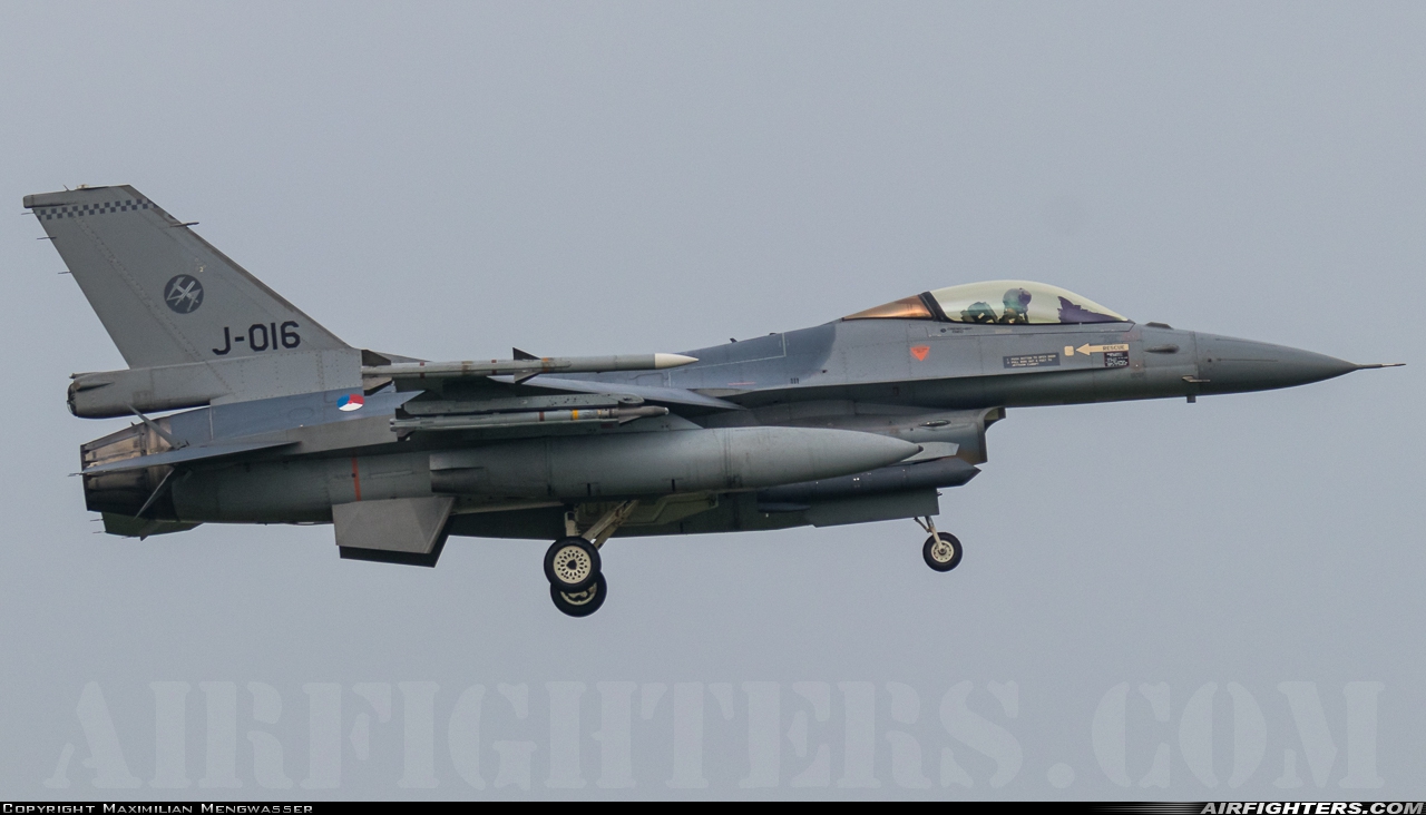 Netherlands - Air Force General Dynamics F-16AM Fighting Falcon J-016 at Uden - Volkel (UDE / EHVK), Netherlands