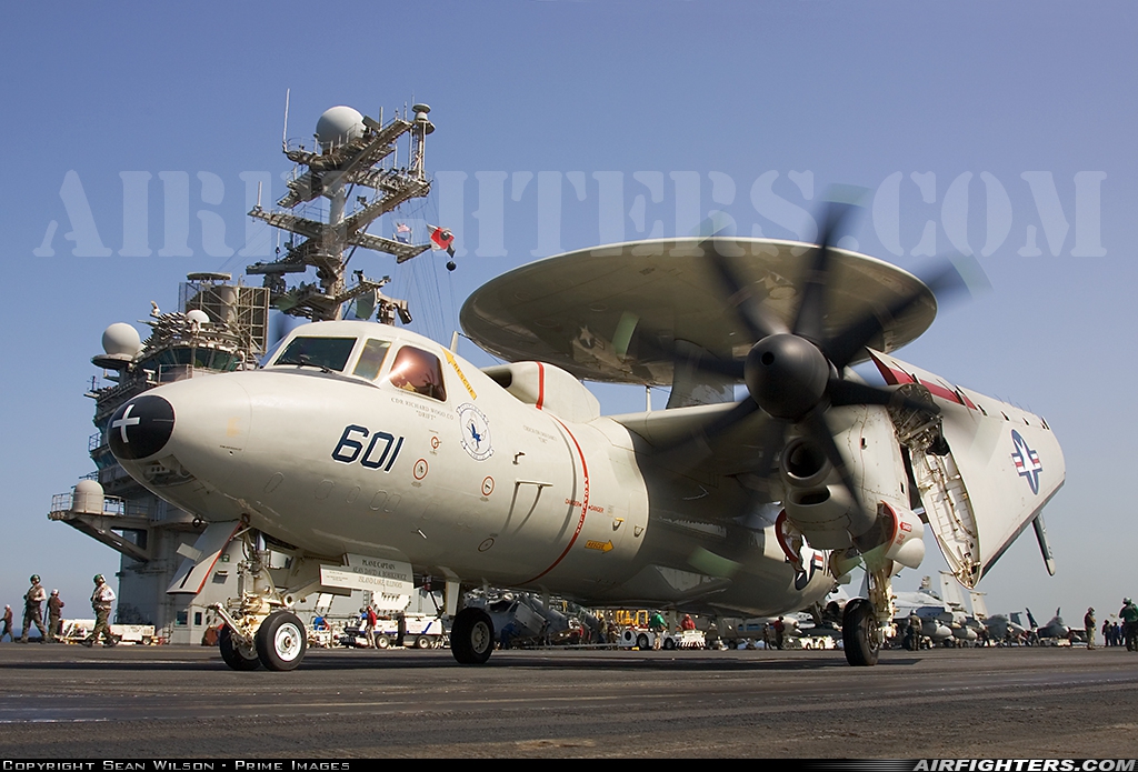 USA - Navy Grumman E-2C Hawkeye 165826 at Off-Airport - Persian Gulf, International Airspace
