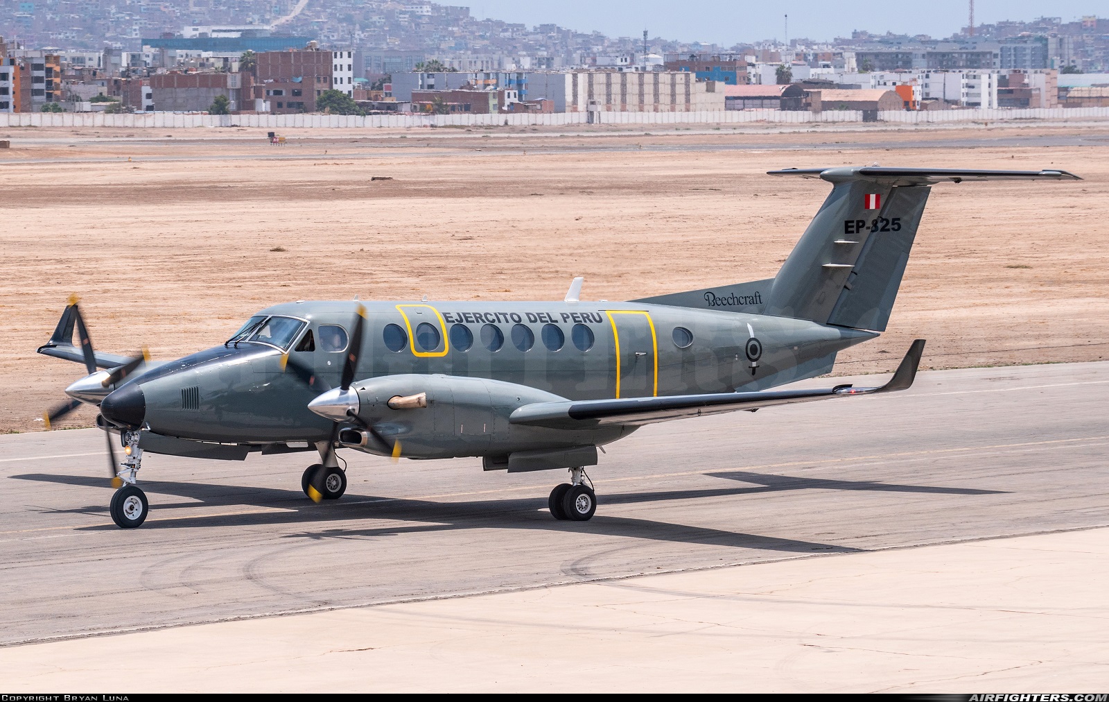 Peru - Army Beech Super King Air 350 EP-825 at Lima - Las Palmas (SPLP), Peru
