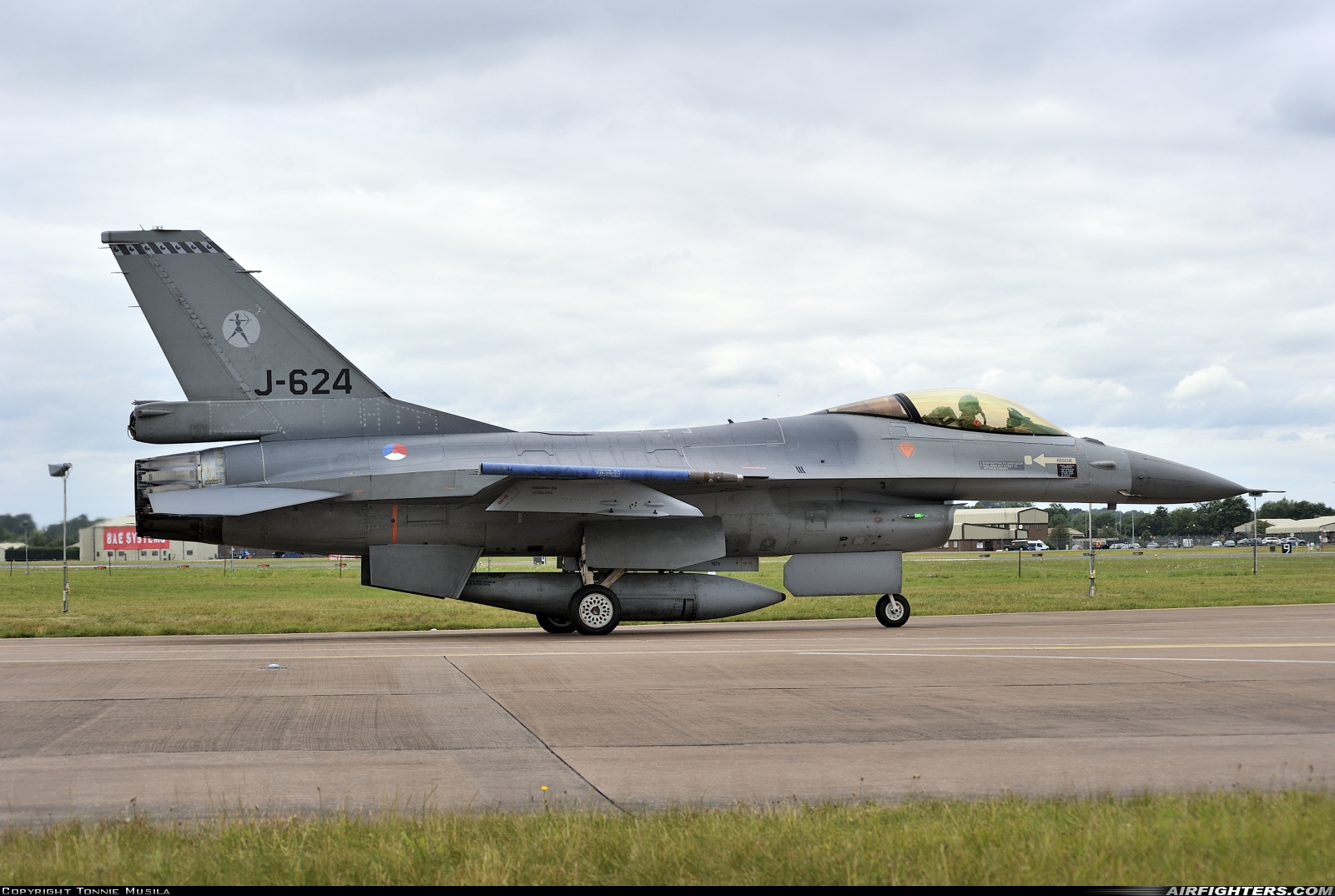 Netherlands - Air Force General Dynamics F-16AM Fighting Falcon J-624 at Fairford (FFD / EGVA), UK