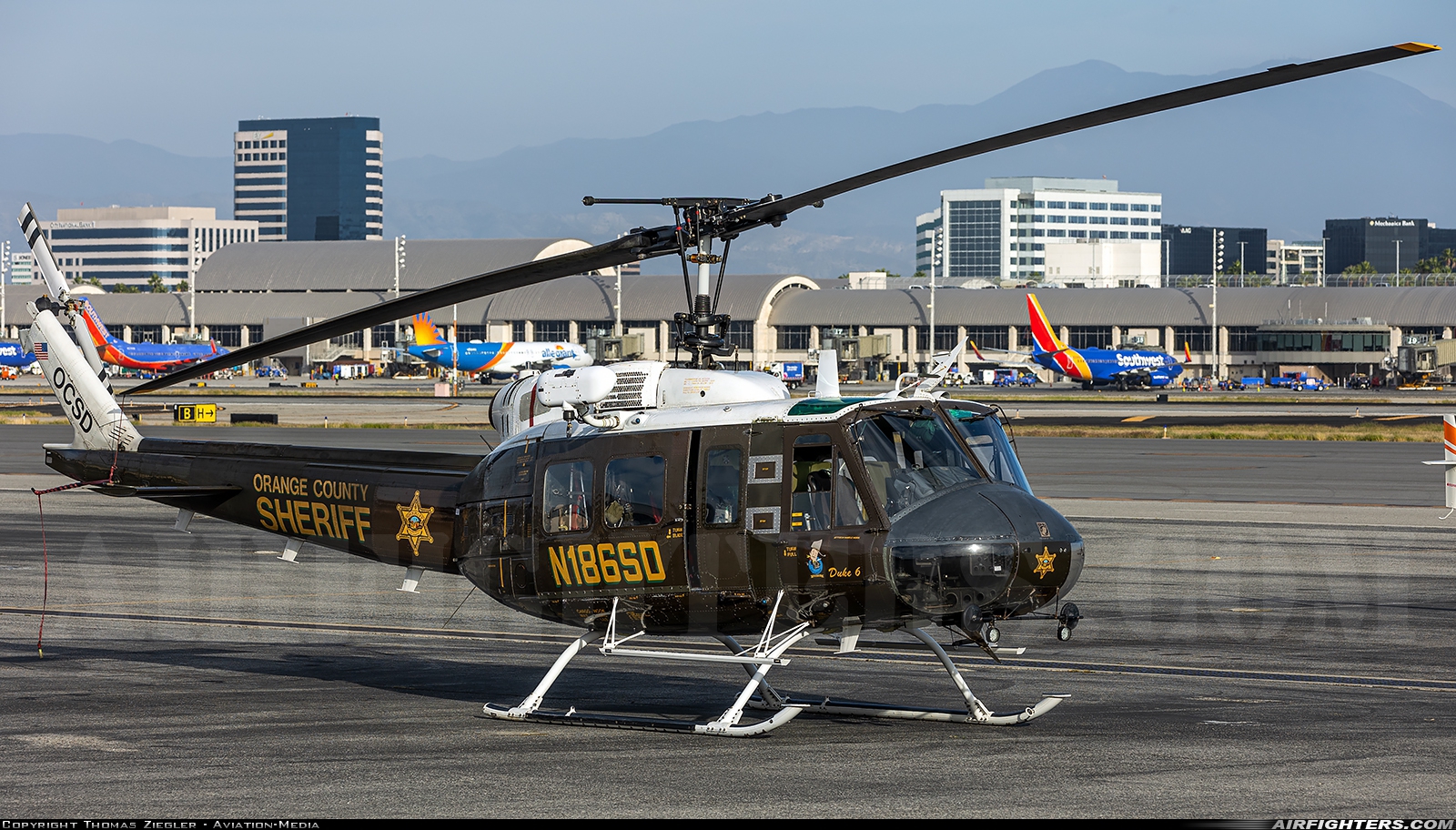 Local Government - USA - Orange County - Sheriff Department Bell UH-1H Iroquois (205) N186SD at Santa Ana - John Wayne / Orange County (SNA / KSNA), USA