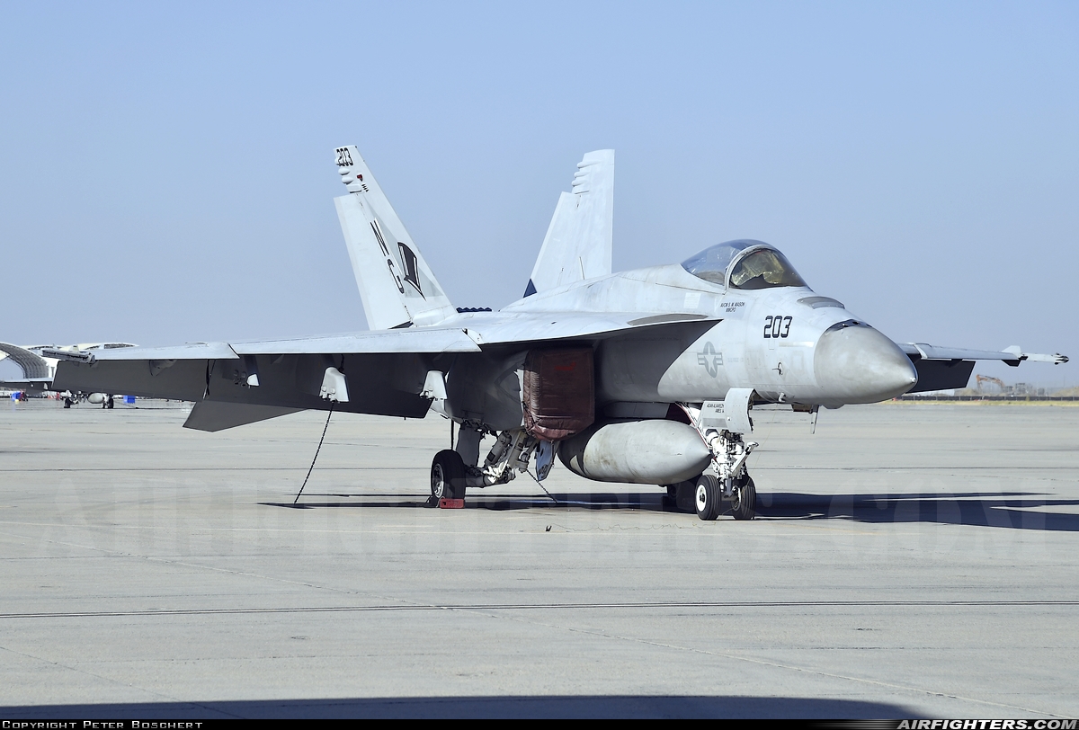 USA - Navy Boeing F/A-18E Super Hornet 168868 at Lemoore - NAS / Reeves Field (NLC), USA