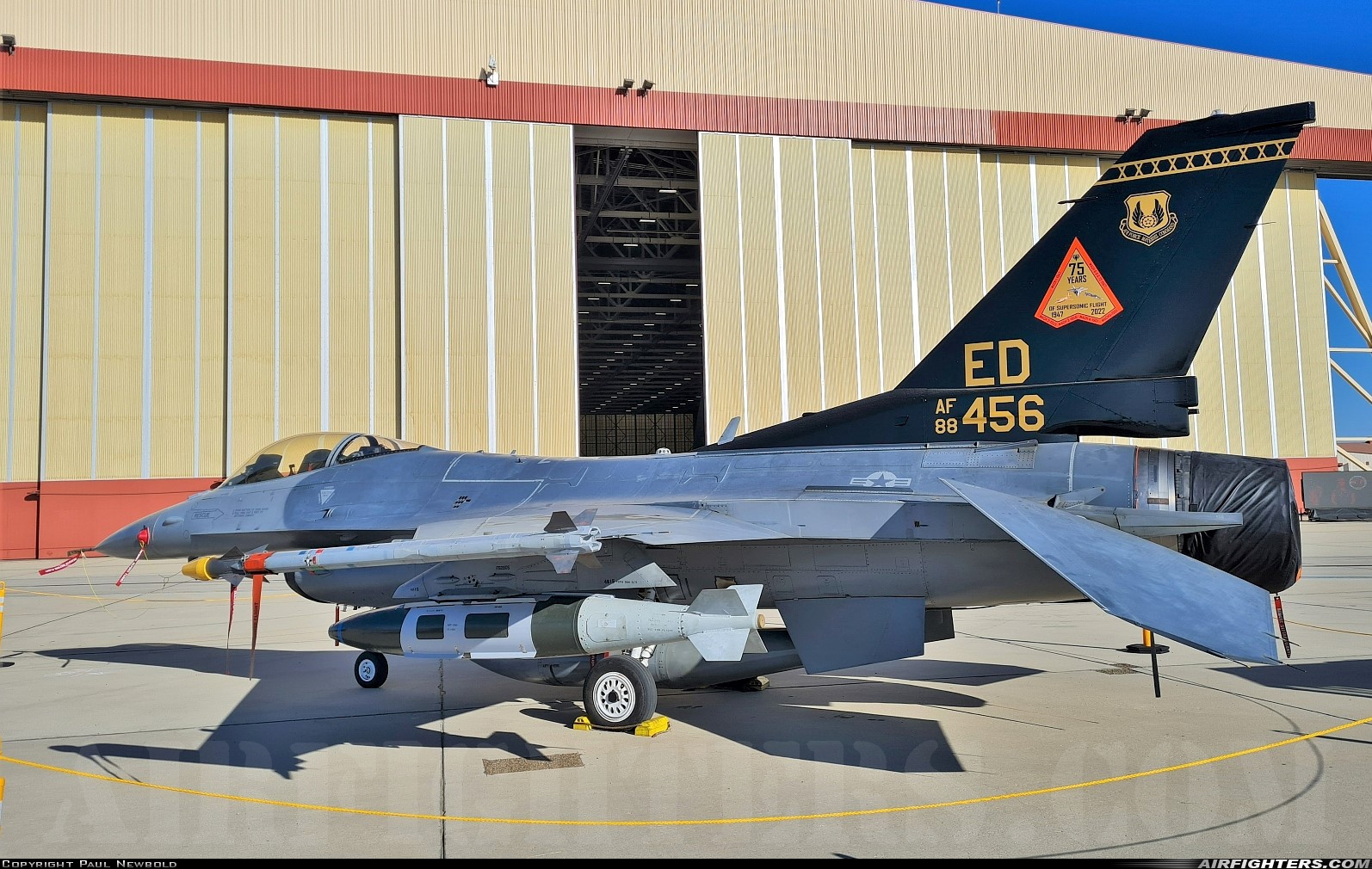 USA - Air Force General Dynamics F-16C Fighting Falcon 88-0456 at Edwards - AFB (EDW / KEDW), USA