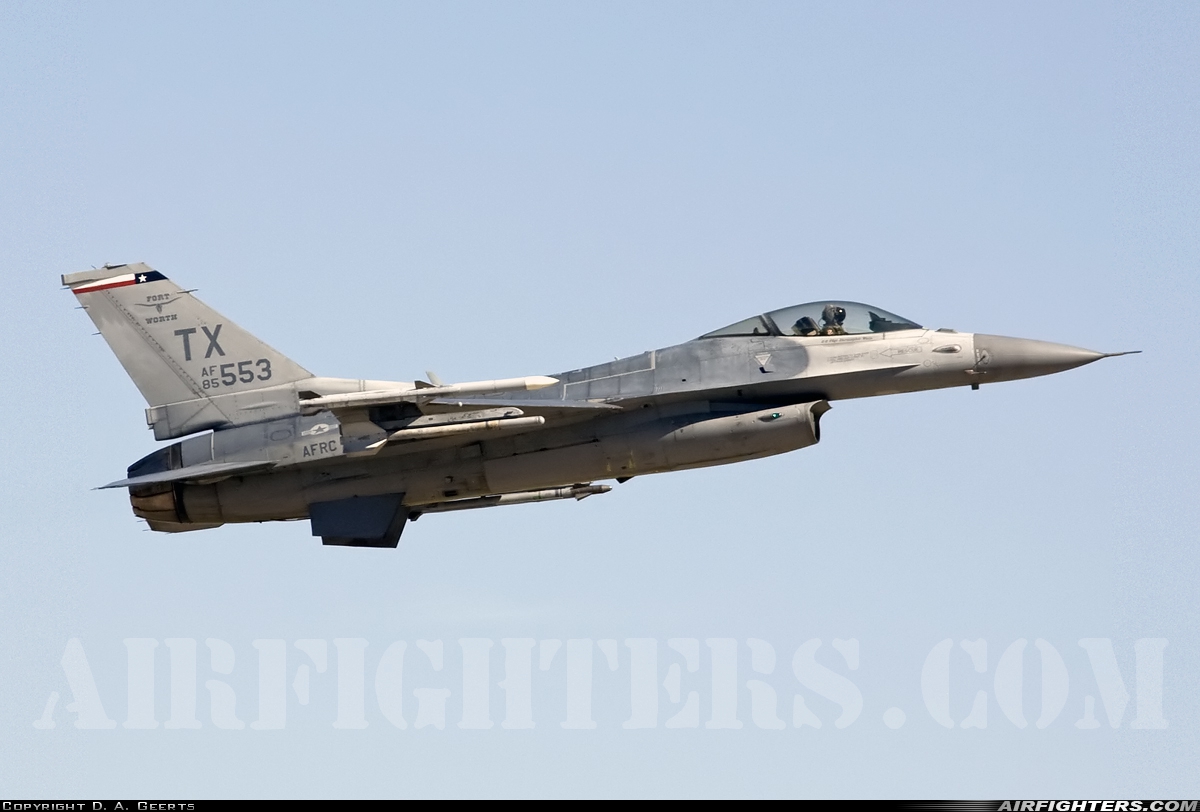 USA - Air Force General Dynamics F-16C Fighting Falcon 85-1553 at Fort Worth - NAS JRB / Carswell Field (AFB) (NFW / KFWH), USA
