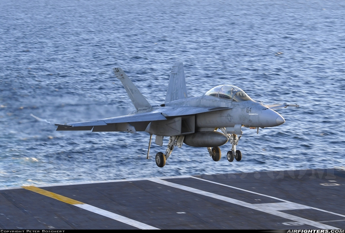 USA - Navy Boeing F/A-18F Super Hornet 165923 at Off-Airport - Pacific Ocean, International Airspace