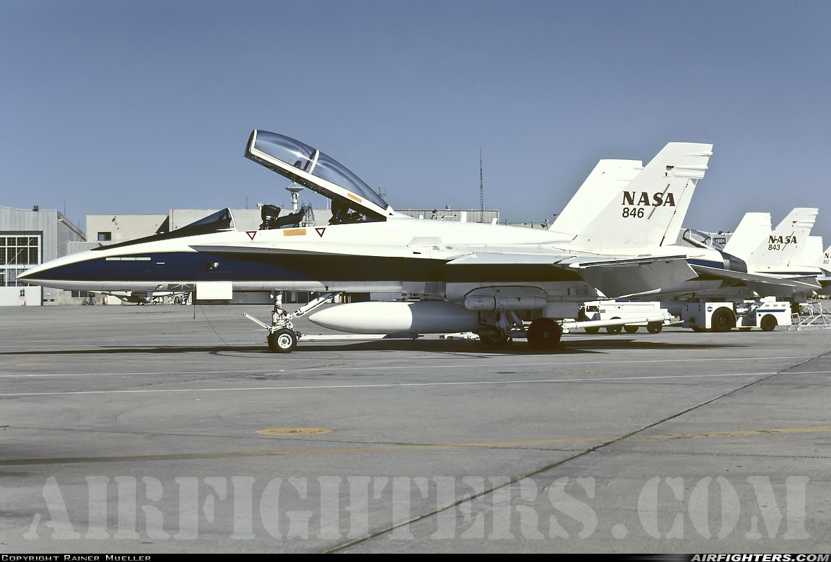 USA - NASA McDonnell Douglas F/A-18B Hornet N846NA at Edwards - AFB (EDW / KEDW), USA