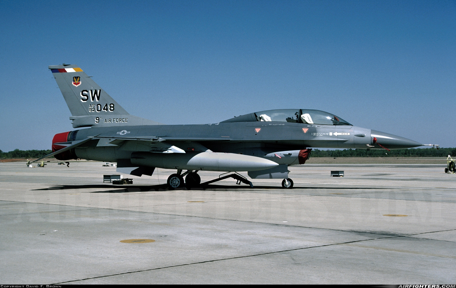 USA - Air Force General Dynamics F-16B Fighting Falcon 82-1048 at Shaw AFB (SSC/KSSC), USA