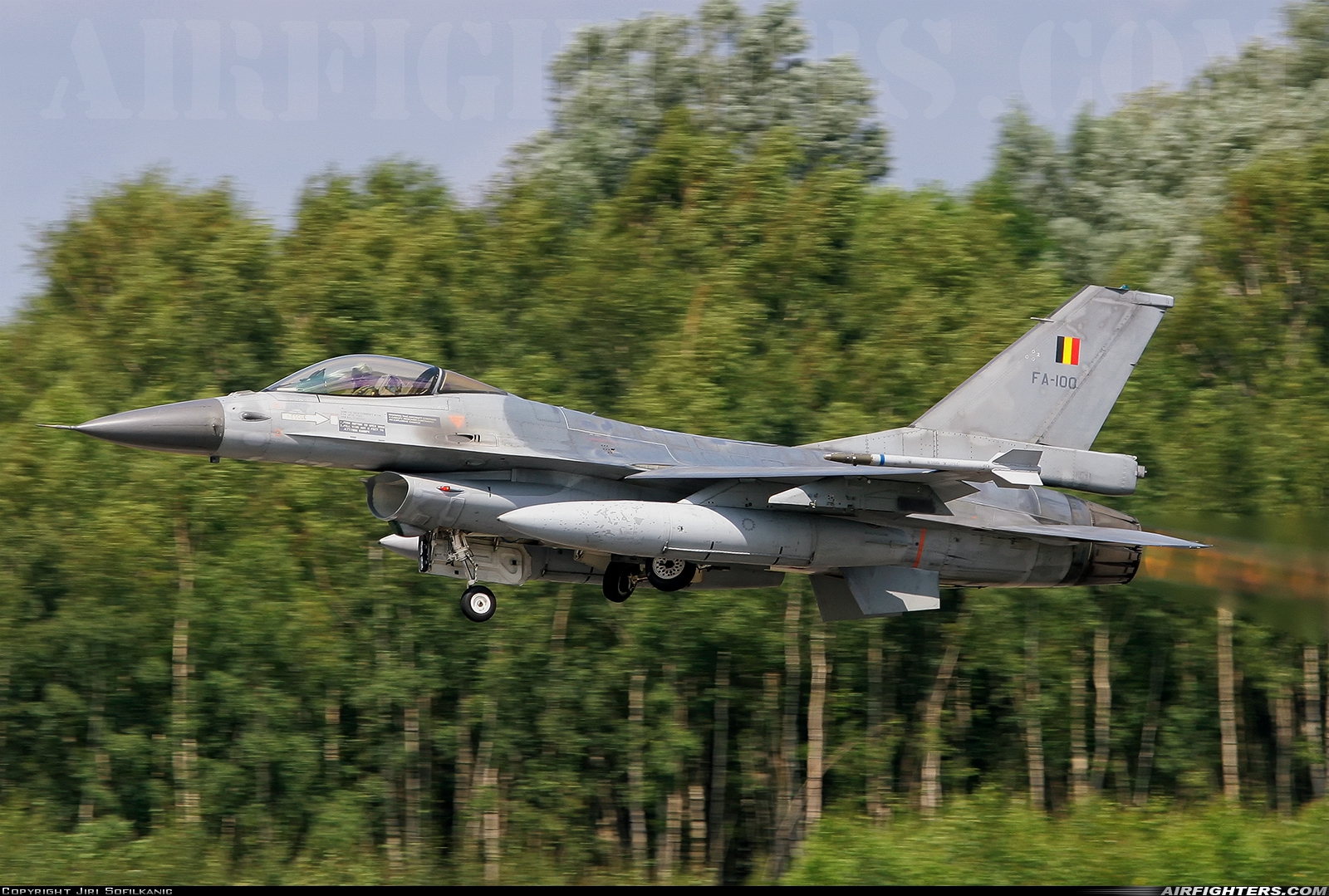 Belgium - Air Force General Dynamics F-16AM Fighting Falcon FA-100 at Kleine Brogel (EBBL), Belgium