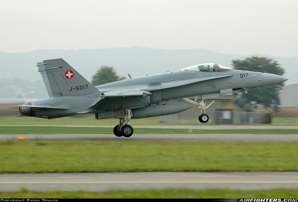 Switzerland - Air Force McDonnell Douglas F/A-18C Hornet J-5017 at Payerne (LSMP), Switzerland