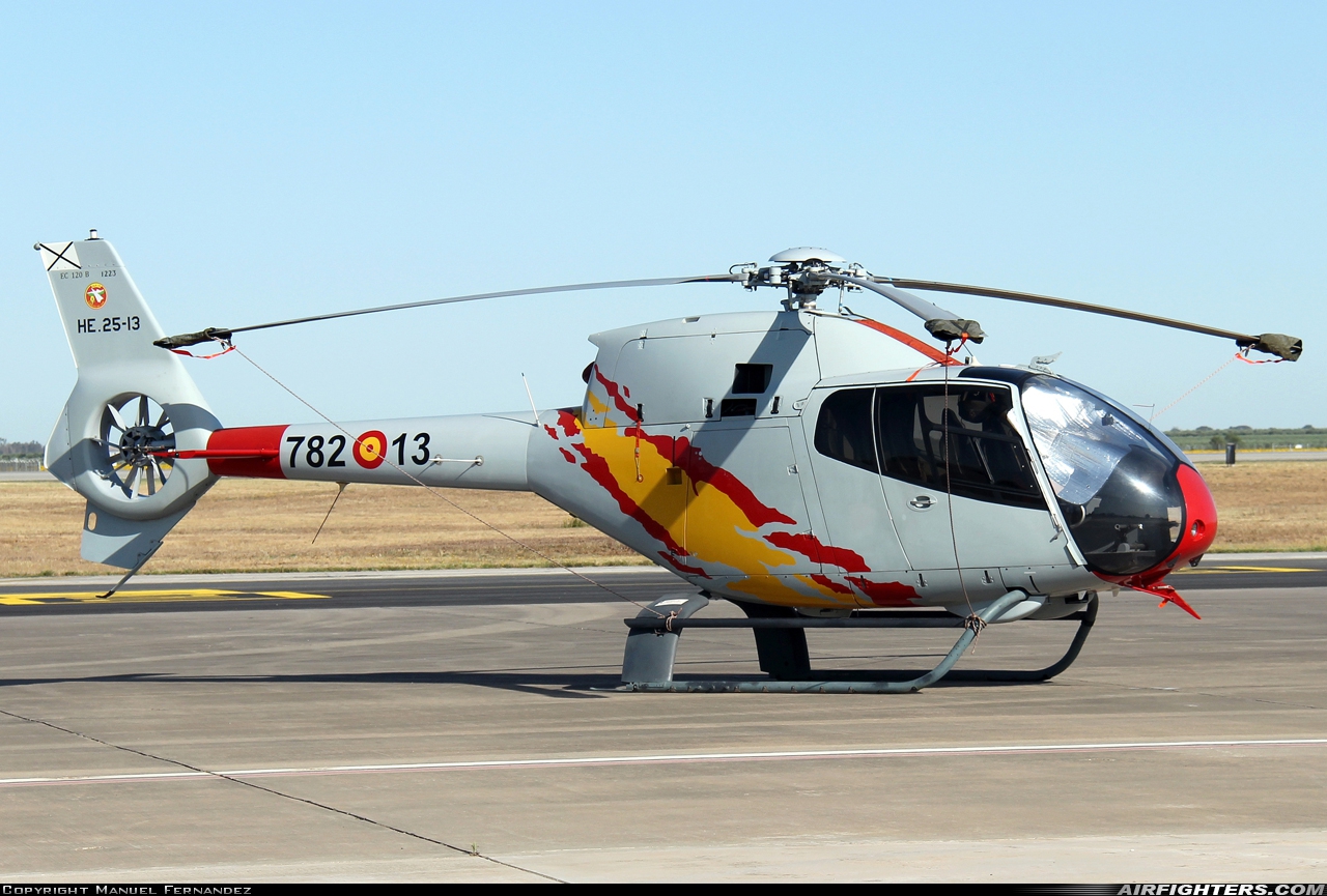 Spain - Air Force Eurocopter EC-120B Colibri HE.25-13 at Seville - Moron de la Frontera (OZP / LEMO), Spain