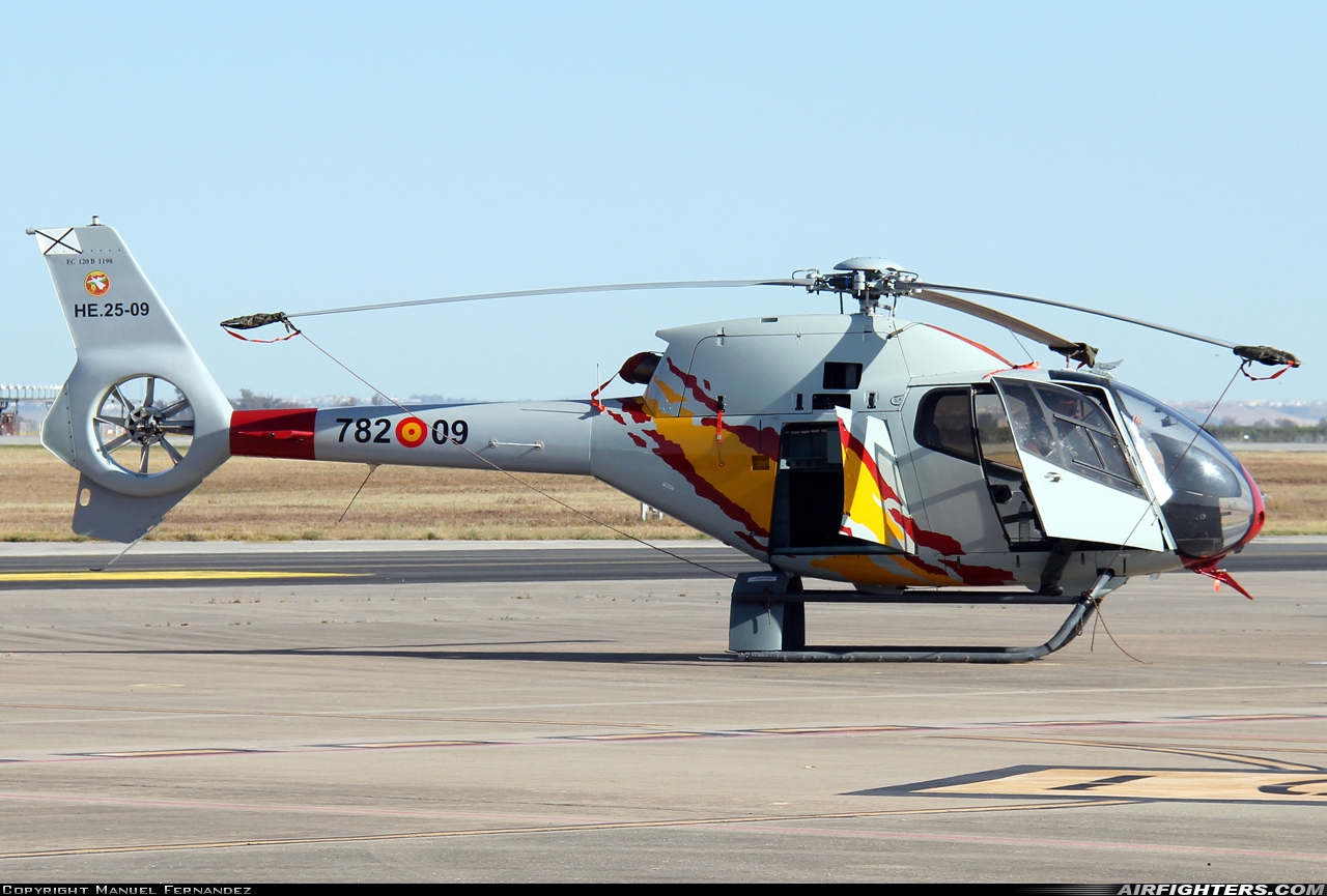 Spain - Air Force Eurocopter EC-120B Colibri HE.25-09 at Seville - Moron de la Frontera (OZP / LEMO), Spain