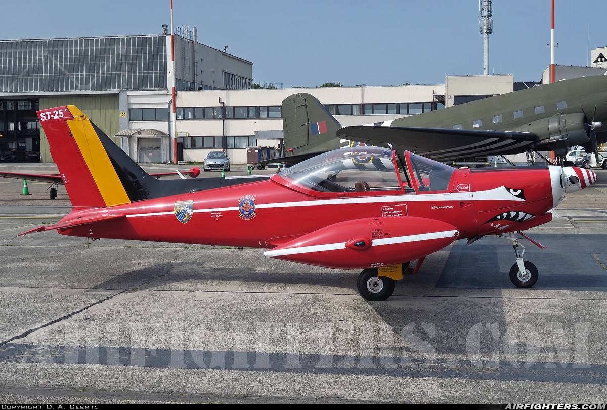 Belgium - Air Force SIAI-Marchetti SF-260M+ ST-25 at Antwerp - Deurne (ANR / EBAW), Belgium