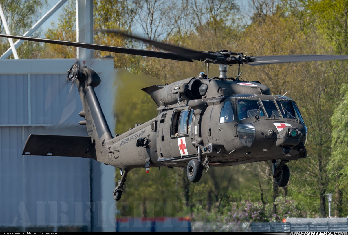 USA - Army Sikorsky HH-60M Black Hawk (S-70A) 16-20868 at Lübeck - Blankensee (LBC / EDHL), Germany