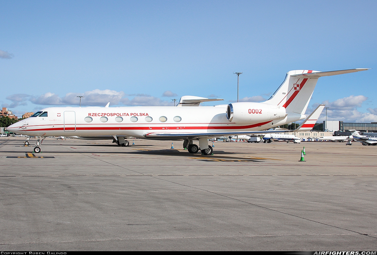 Poland - Government Gulfstream Aerospace G-550 (G-V-SP) 0002 at Madrid - Barajas (MAD / LEMD), Spain