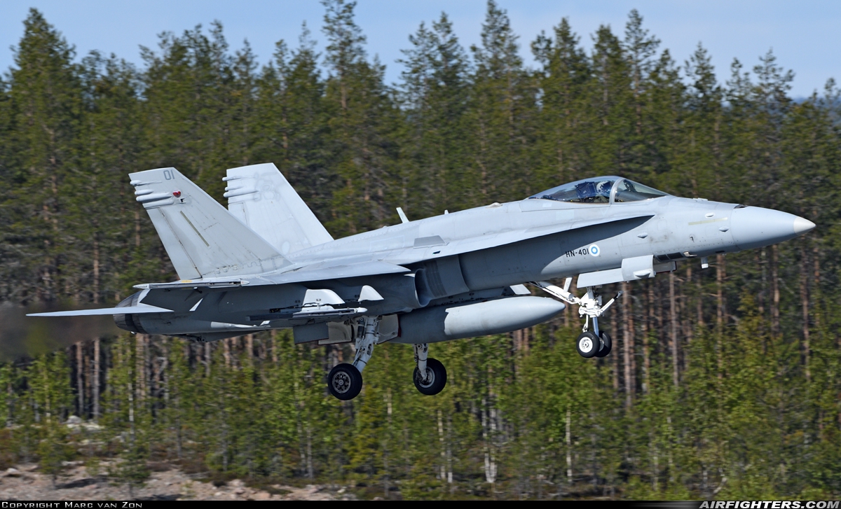 Finland - Air Force McDonnell Douglas F/A-18C Hornet HN-401 at Rovaniemi (RVN / EFRO), Finland