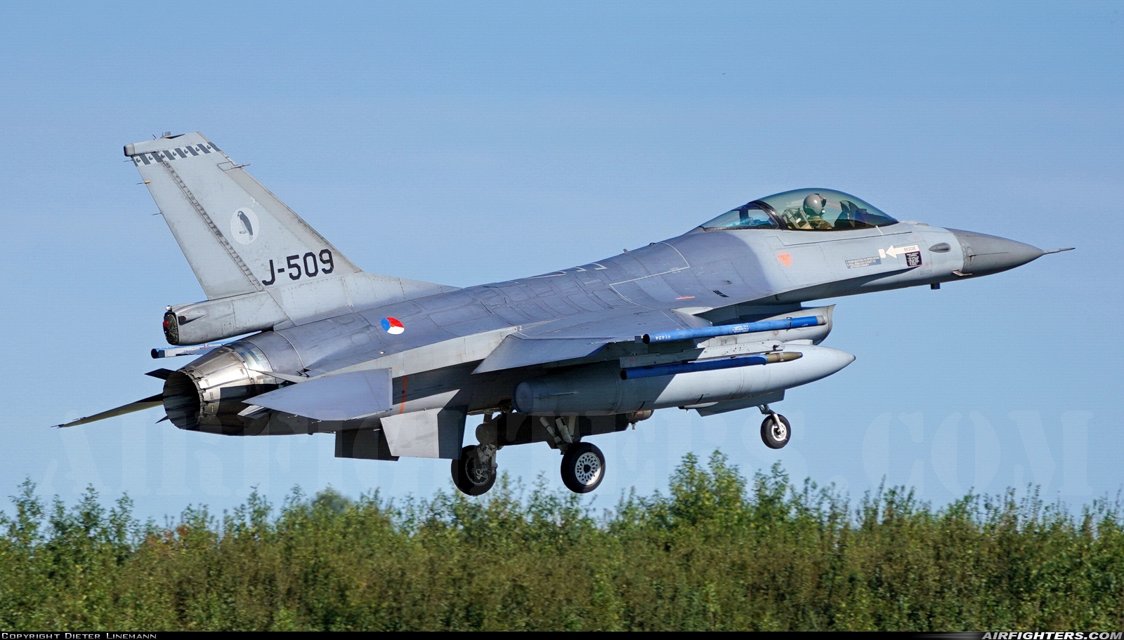 Netherlands - Air Force General Dynamics F-16AM Fighting Falcon J-509 at Leeuwarden (LWR / EHLW), Netherlands