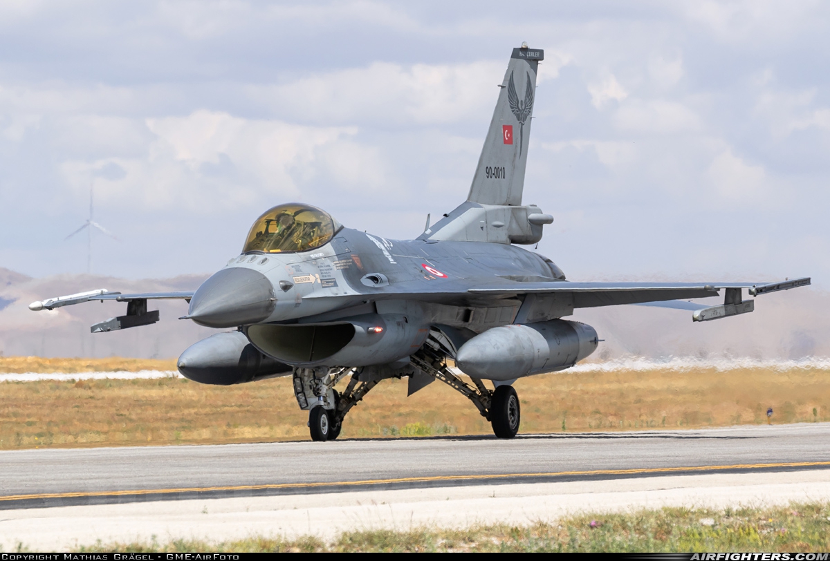 Türkiye - Air Force General Dynamics F-16C Fighting Falcon 90-0010 at Konya (KYA / LTAN), Türkiye