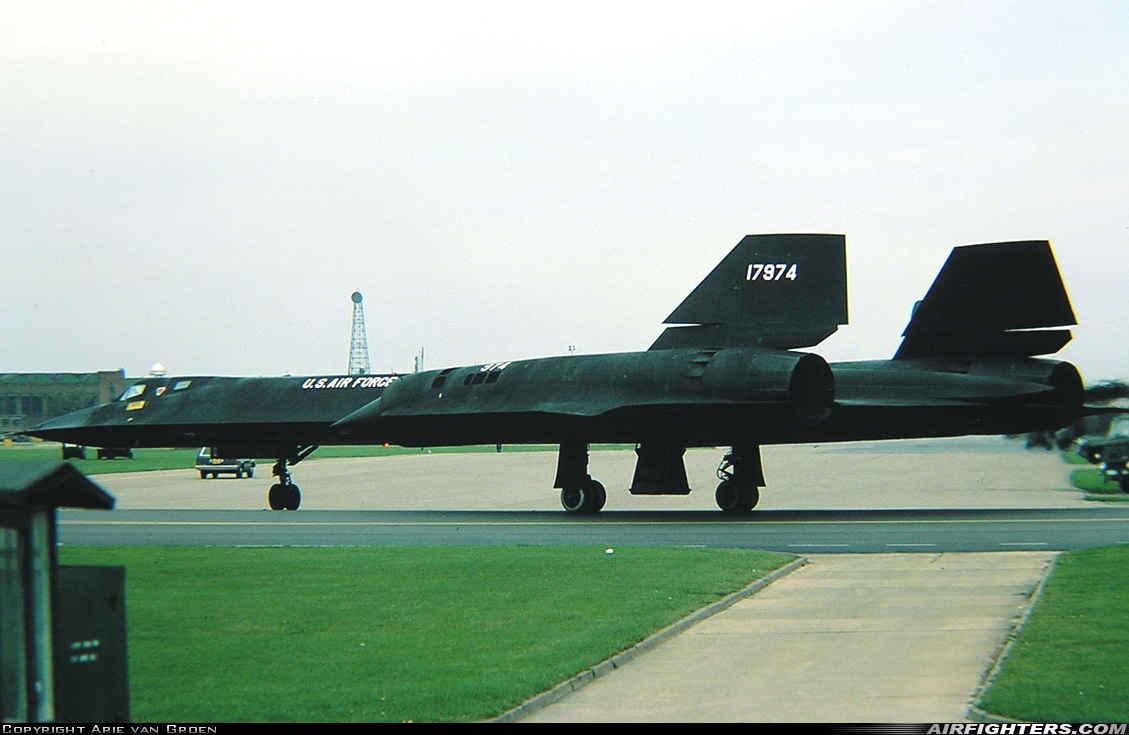 USA - Air Force Lockheed SR-71A Blackbird 61-7974 at Mildenhall (MHZ / GXH / EGUN), UK