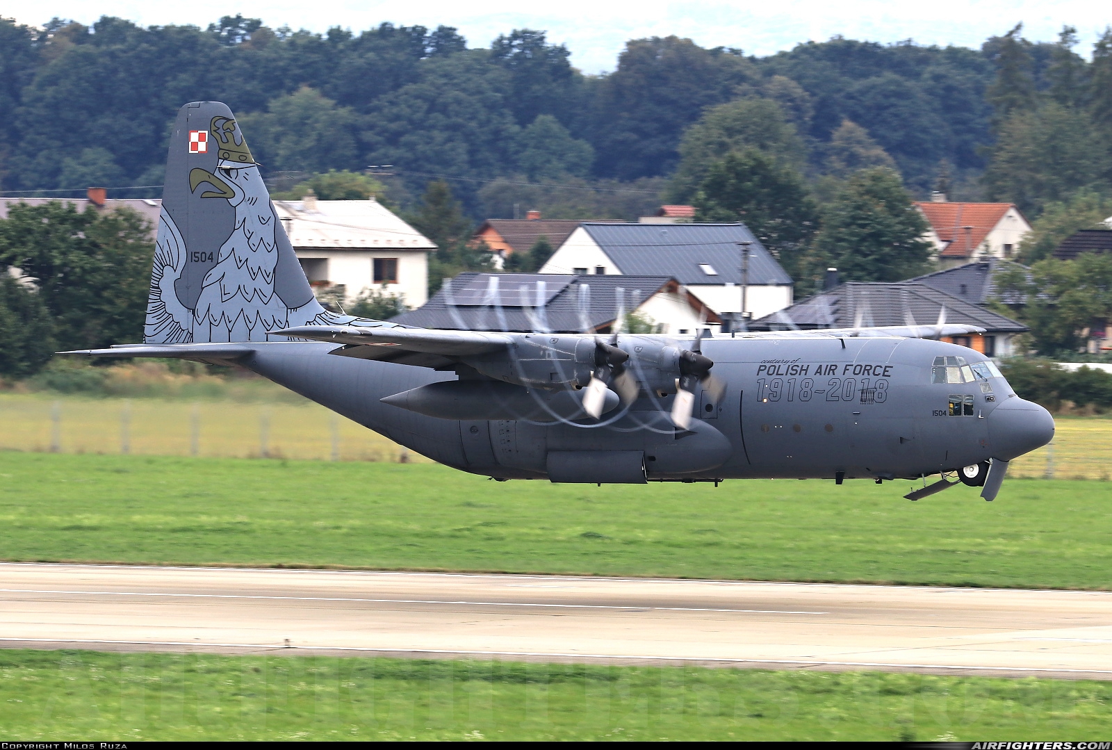 Poland - Air Force Lockheed C-130E Hercules (L-382) 1504 at Ostrava - Mosnov (OSR / LKMT), Czech Republic