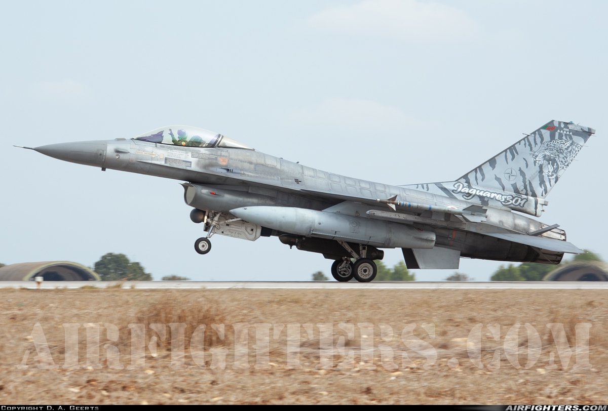 Portugal - Air Force General Dynamics F-16AM Fighting Falcon 15106 at Gioia del Colle-Bari (LIBV), Italy