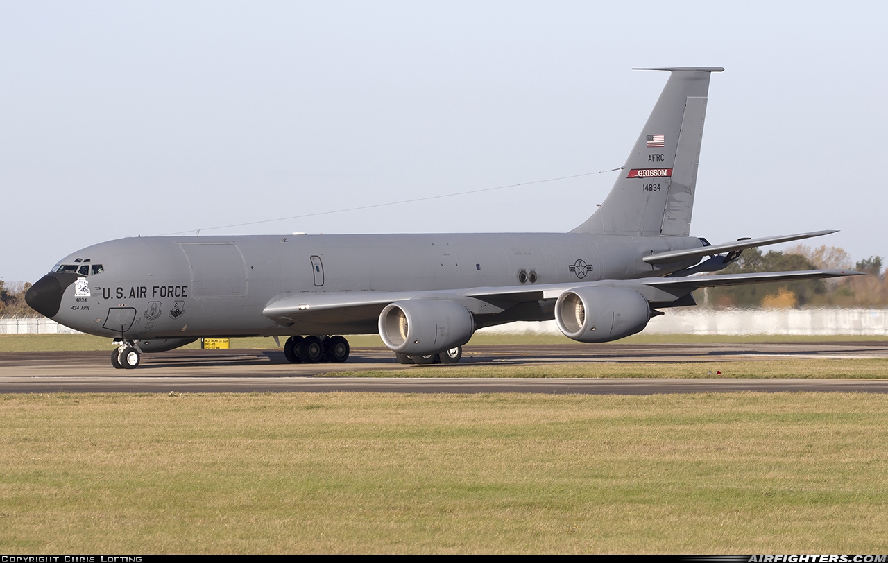 USA - Air Force Boeing KC-135R Stratotanker (717-100) 64-14834 at Mildenhall (MHZ / GXH / EGUN), UK