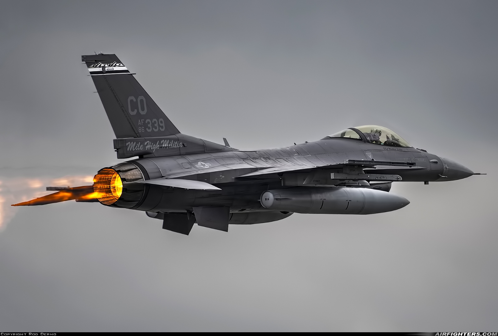 USA - Air Force General Dynamics F-16C Fighting Falcon 86-0339 at London (YXU / CYXU), Canada