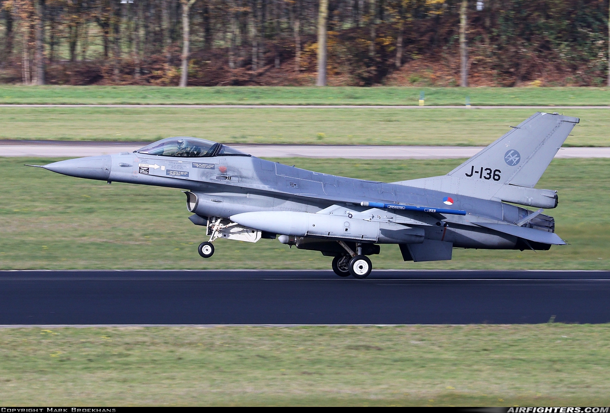 Netherlands - Air Force General Dynamics F-16AM Fighting Falcon J-136 at Eindhoven (- Welschap) (EIN / EHEH), Netherlands