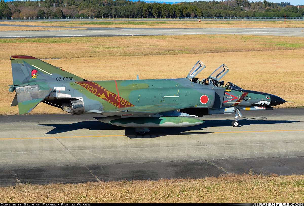 Japan - Air Force McDonnell Douglas RF-4EJ Phantom II 67-6380 at Hyakuri (RJAH), Japan