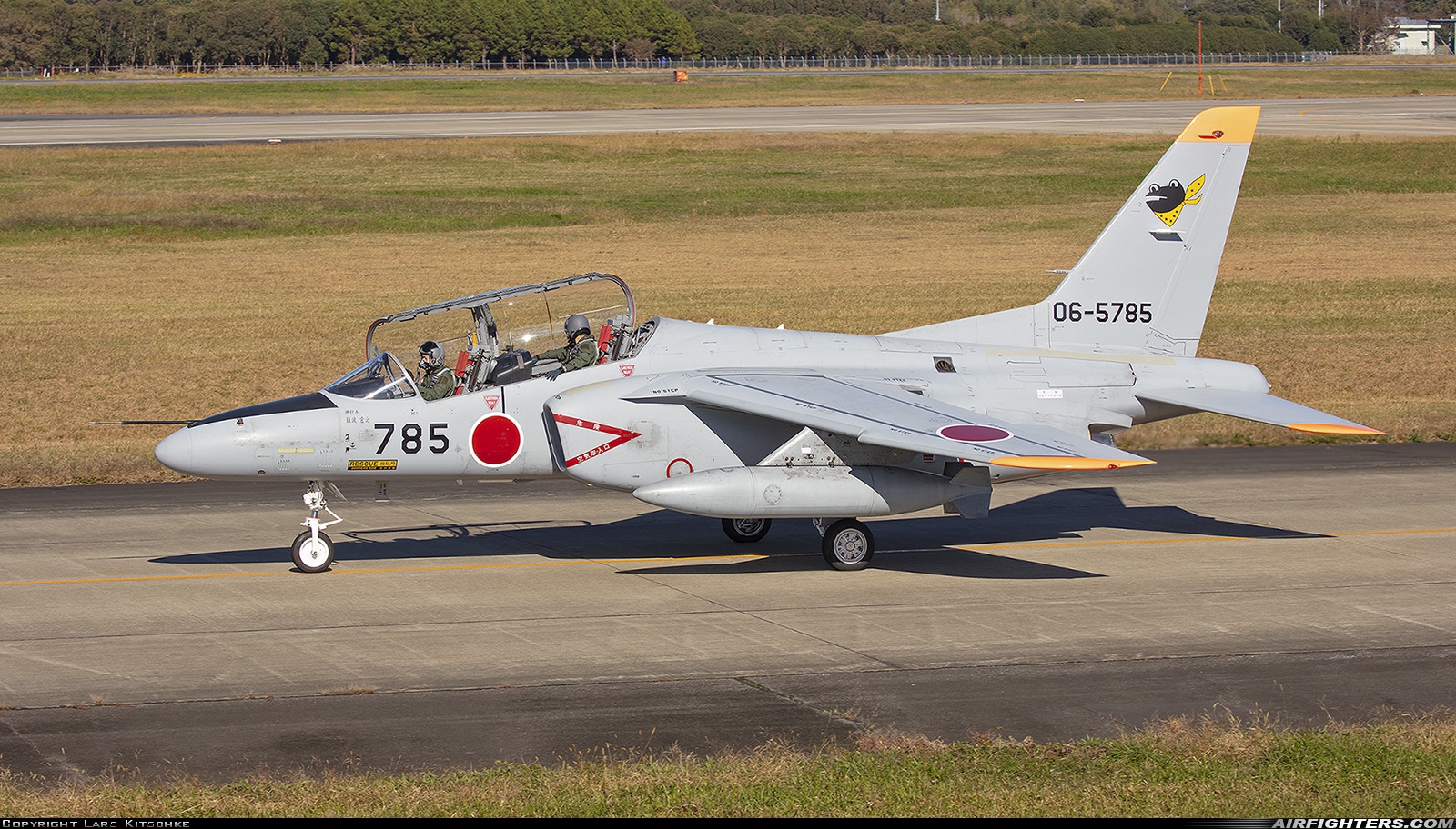 Japan - Air Force Kawasaki T-4 06-5785 at Hyakuri (RJAH), Japan