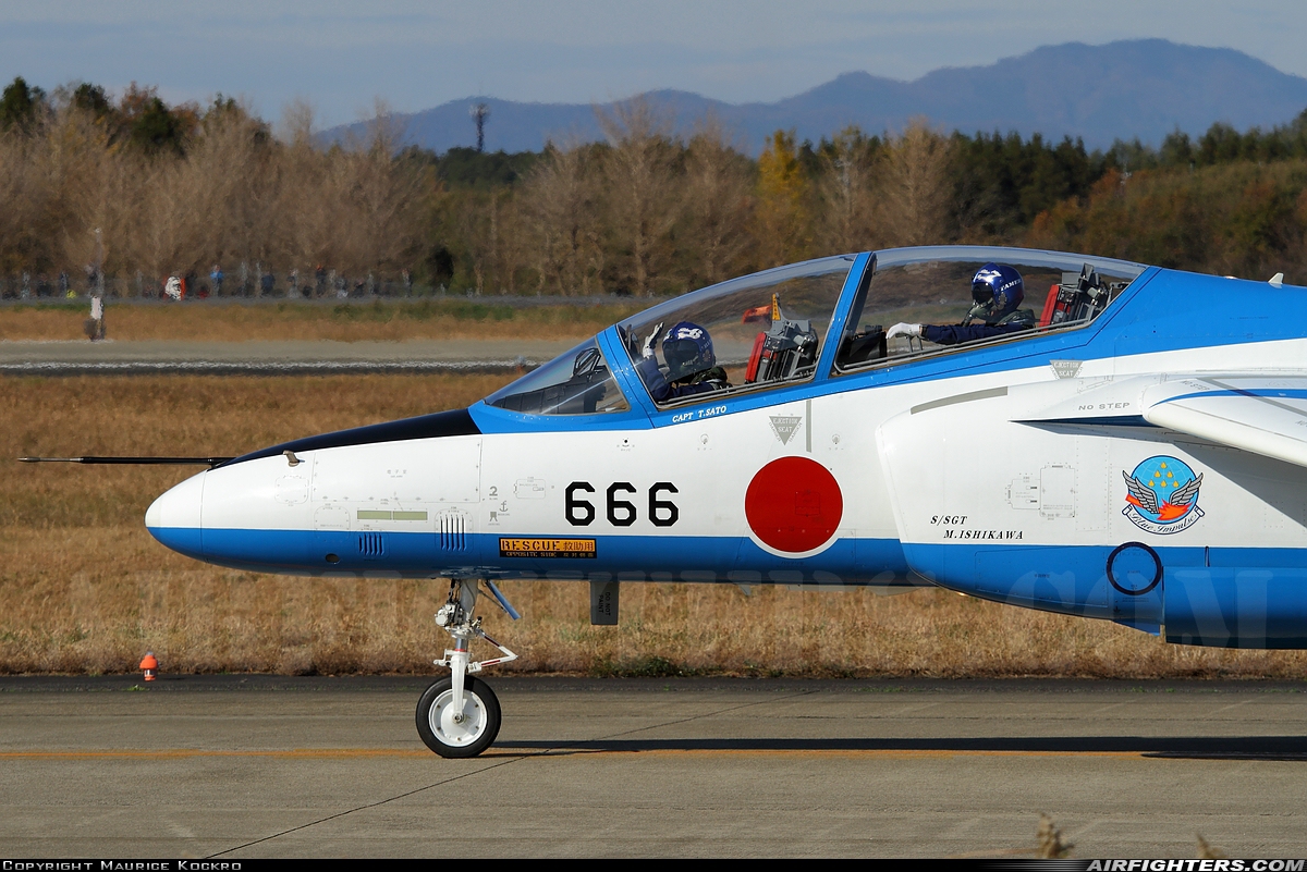 Japan - Air Force Kawasaki T-4 16-5666 at Hyakuri (RJAH), Japan