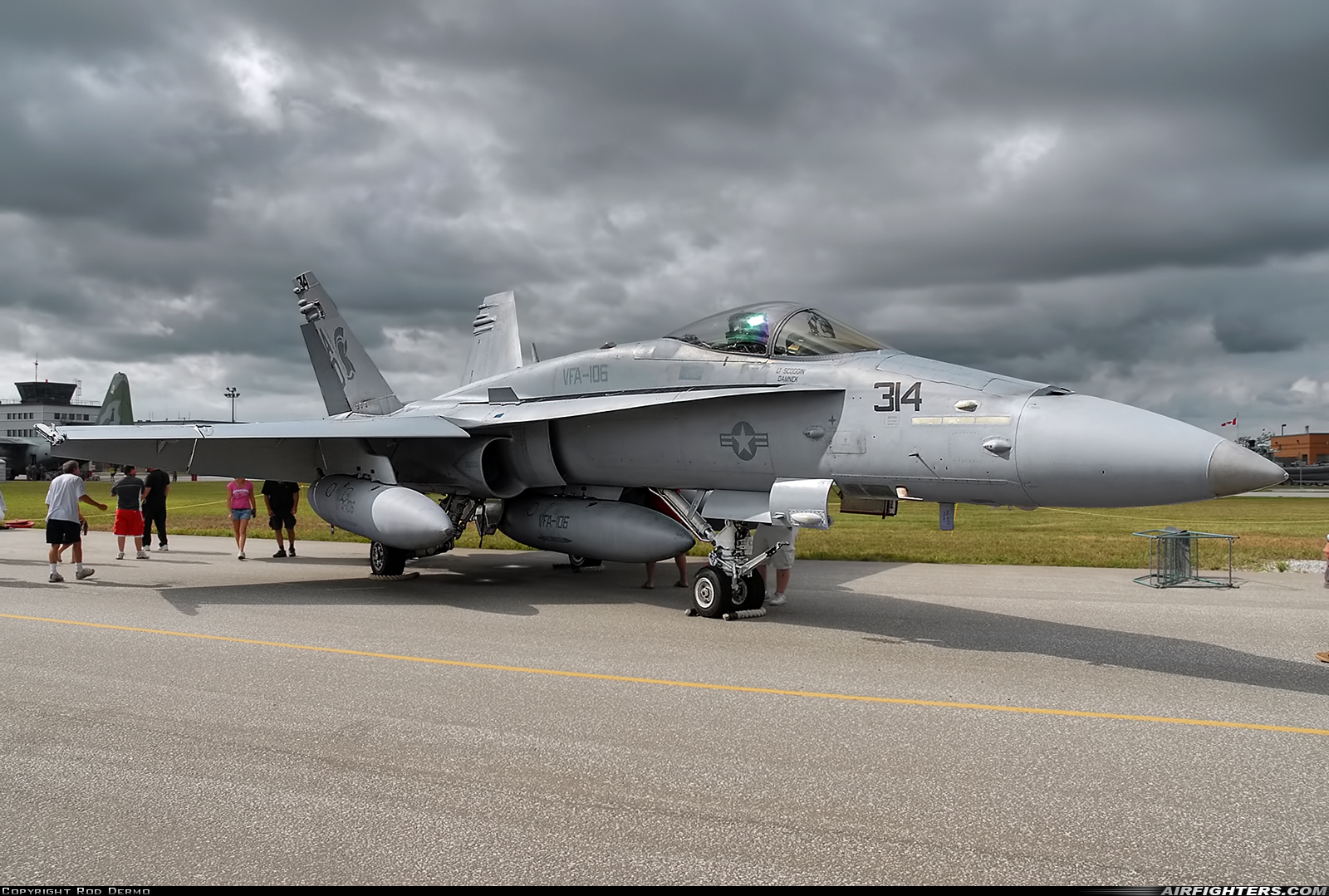 USA - Navy McDonnell Douglas F/A-18C Hornet 164630 at Windsor (CYQG), Canada