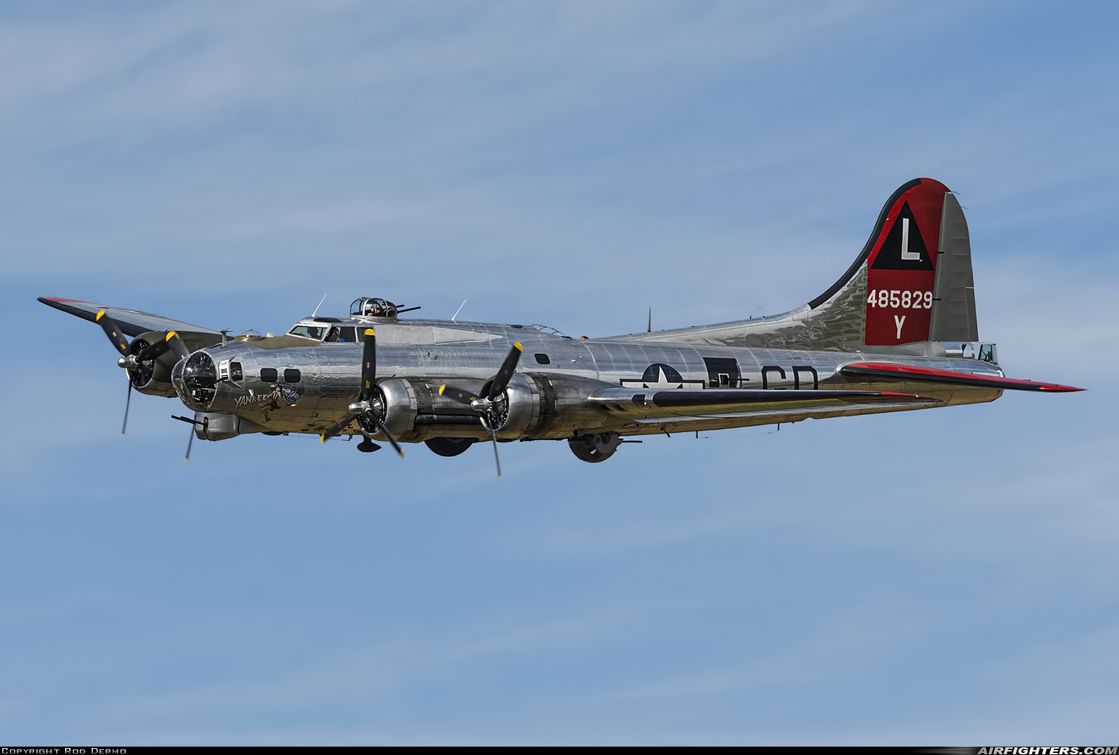 Private - Yankee Air Force Boeing B-17G Flying Fortress (299P) N3193G at London (YXU / CYXU), Canada