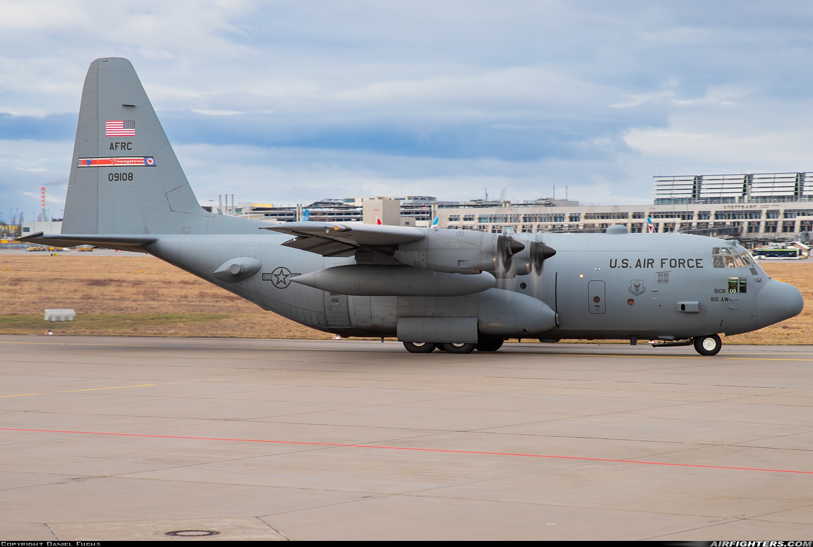 USA - Air Force Lockheed C-130H Hercules (L-382) 90-9108 at Stuttgart (- Echterdingen) (STR / EDDS), Germany