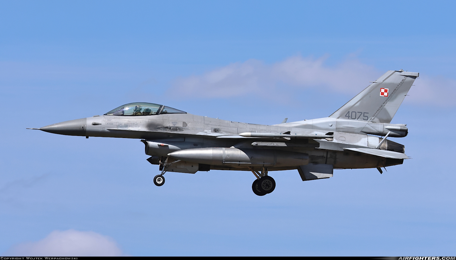 Poland - Air Force General Dynamics F-16C Fighting Falcon 4075 at Lask (EPLK), Poland