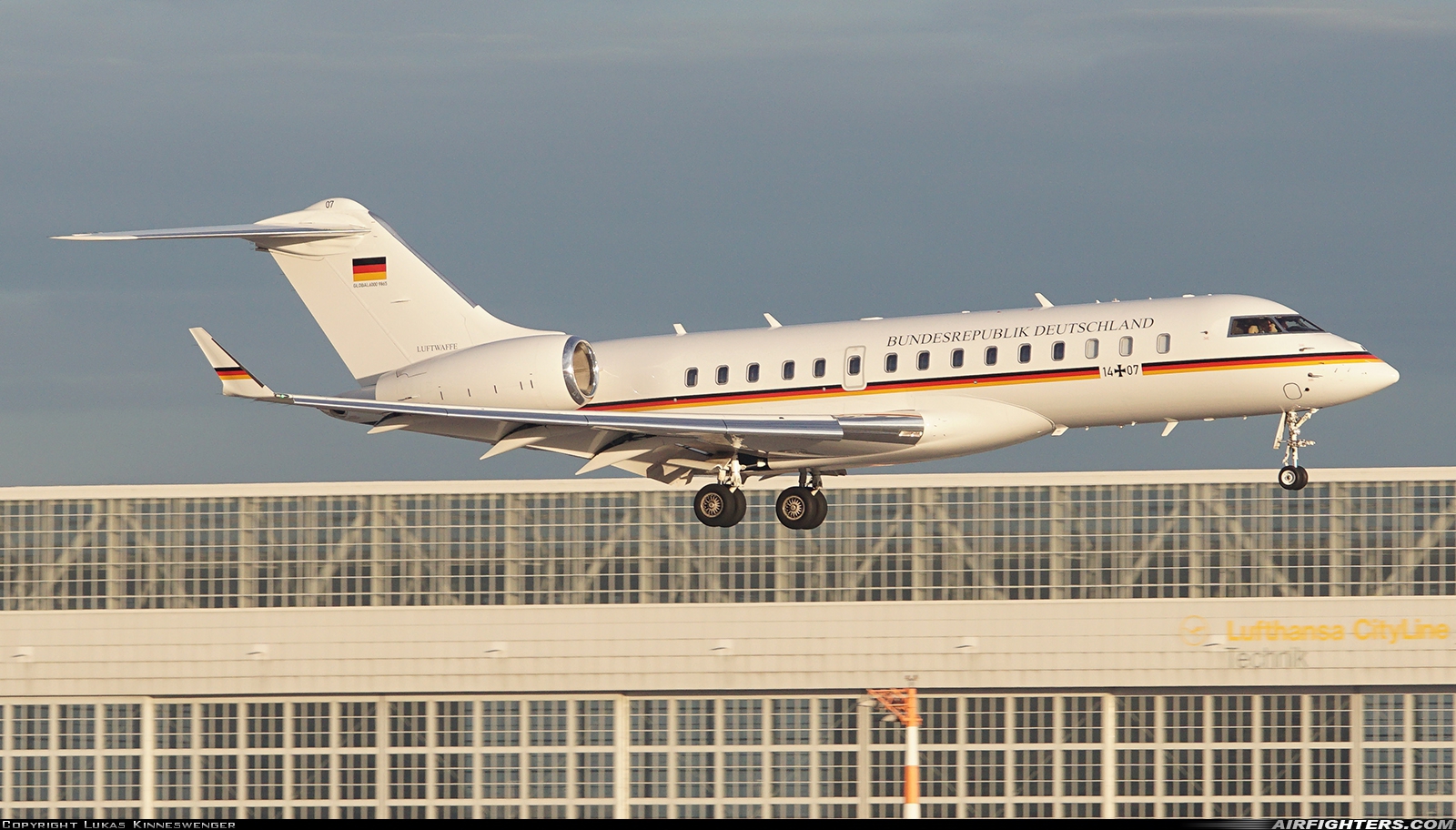Germany - Air Force Bombardier BD-700-1A10 Global 6000 14+07 at Munich (- Franz Josef Strauss) (MUC / EDDM), Germany