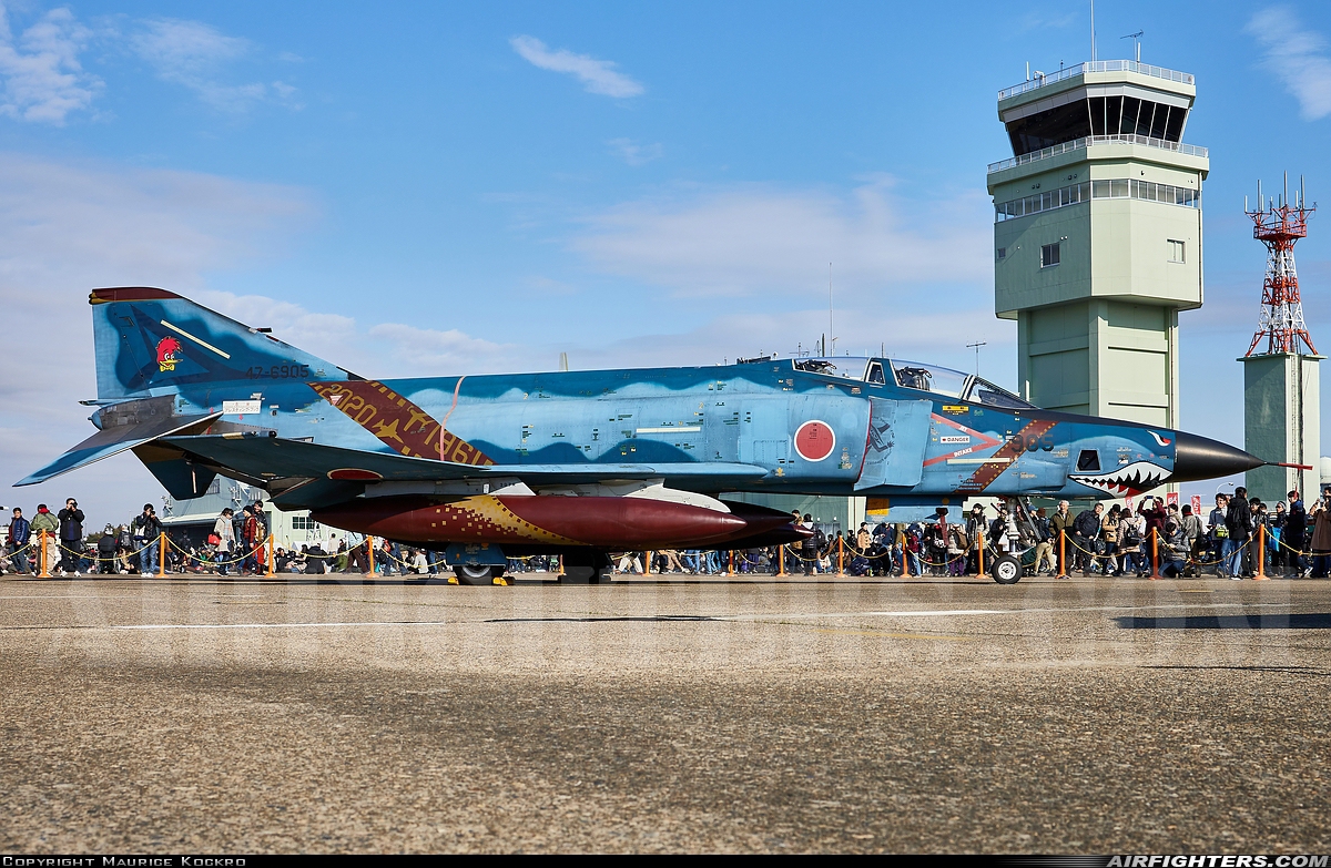 Japan - Air Force McDonnell Douglas RF-4E Phantom II 47-6905 at Hyakuri (RJAH), Japan