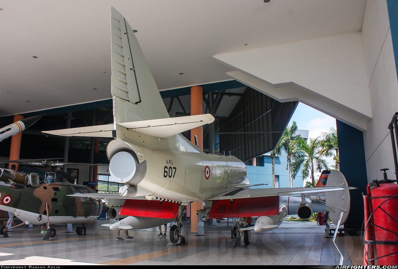 Singapore - Air Force Douglas A-4S Skyhawk 607 at Paya Lebar (QPG/WSAP), Singapore