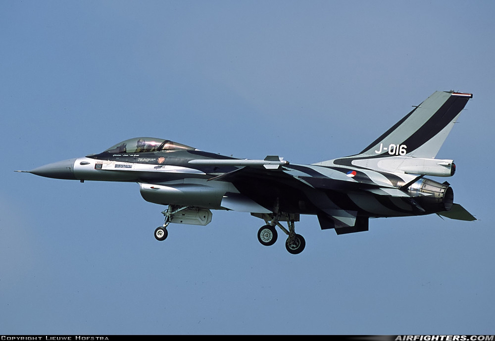Netherlands - Air Force General Dynamics F-16AM Fighting Falcon J-016 at Leeuwarden (LWR / EHLW), Netherlands