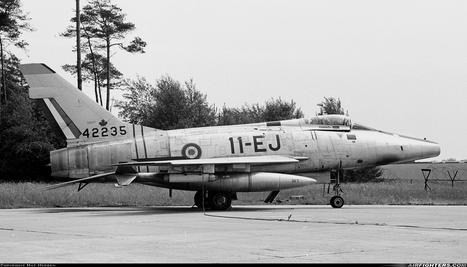 France - Air Force North American F-100D Super Sabre 42235 at Toul - Rosieres (LFSL), France