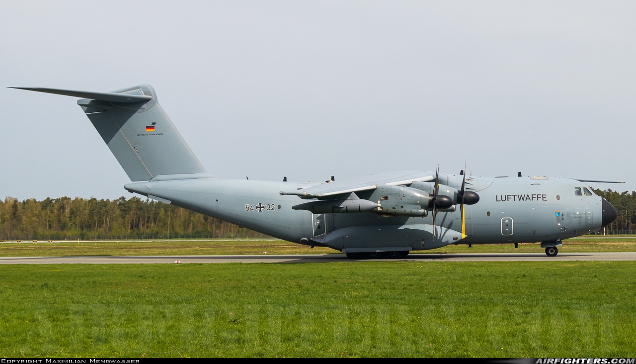 Germany - Air Force Airbus A400M-180 Atlas 54+32 at Nuremberg (NUE / EDDN), Germany