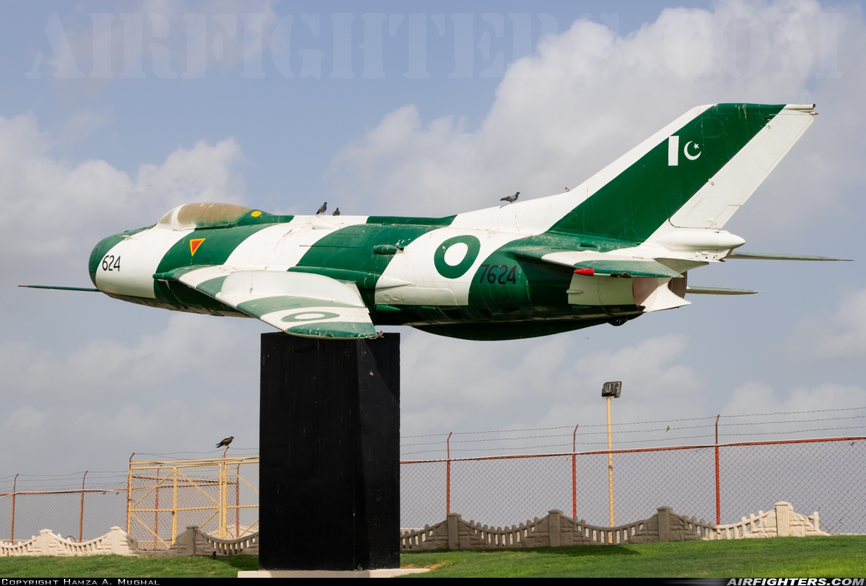 Pakistan - Air Force Shenyang F-6C 7624 at Karachi - Faisal AB (OPSF), Pakistan