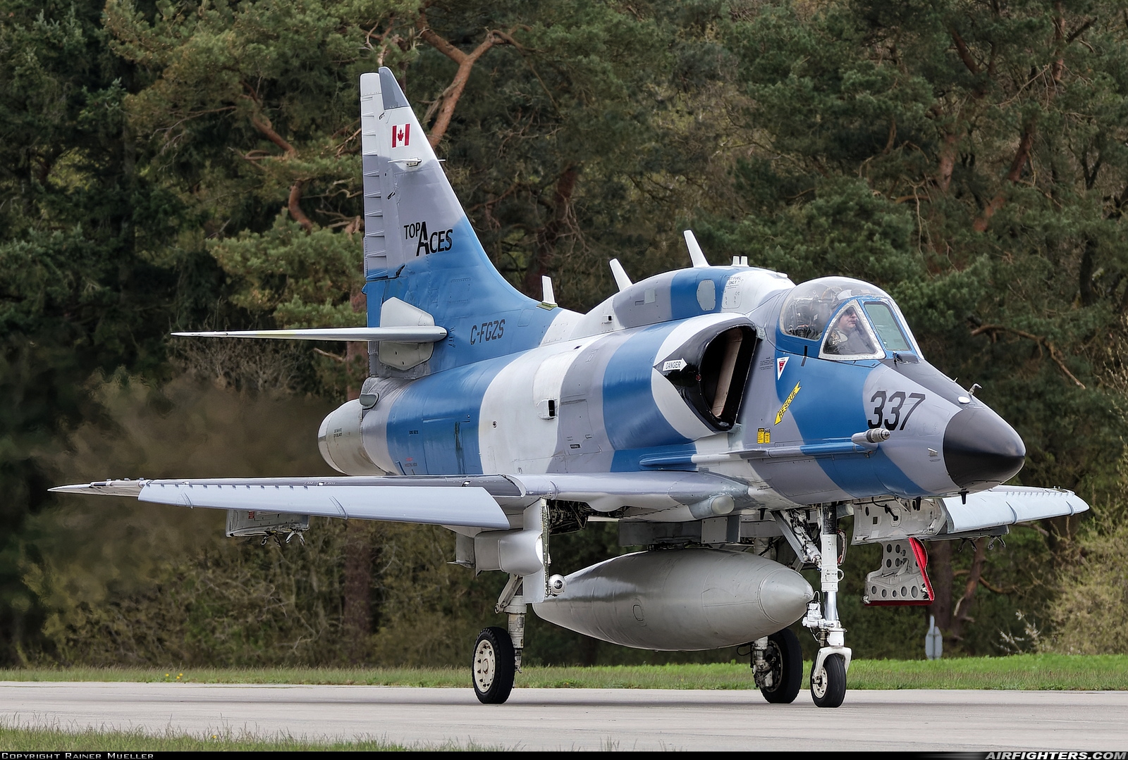 Company Owned - Discovery Air Defence Services Douglas A-4N Skyhawk C-FGZS at Nordholz (- Cuxhaven) (NDZ / ETMN), Germany