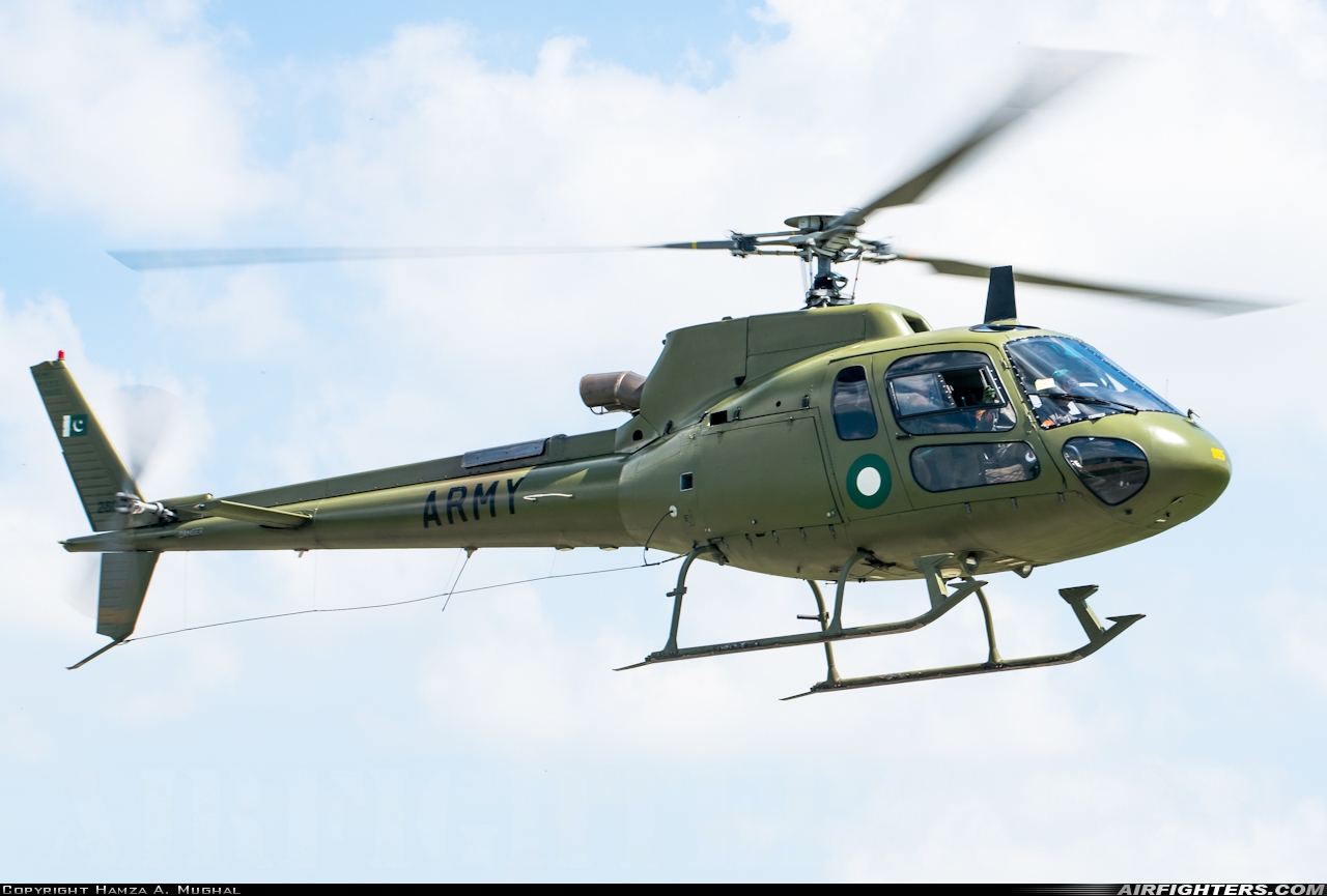 Pakistan - Army Aerospatiale AS-350B3 Ecureuil 2805 at Withheld, Pakistan