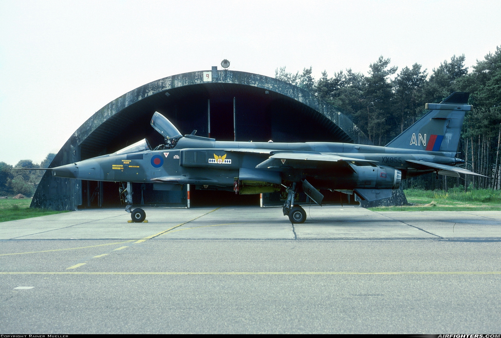 UK - Air Force Sepecat Jaguar GR1A XX955 at Kleine Brogel (EBBL), Belgium