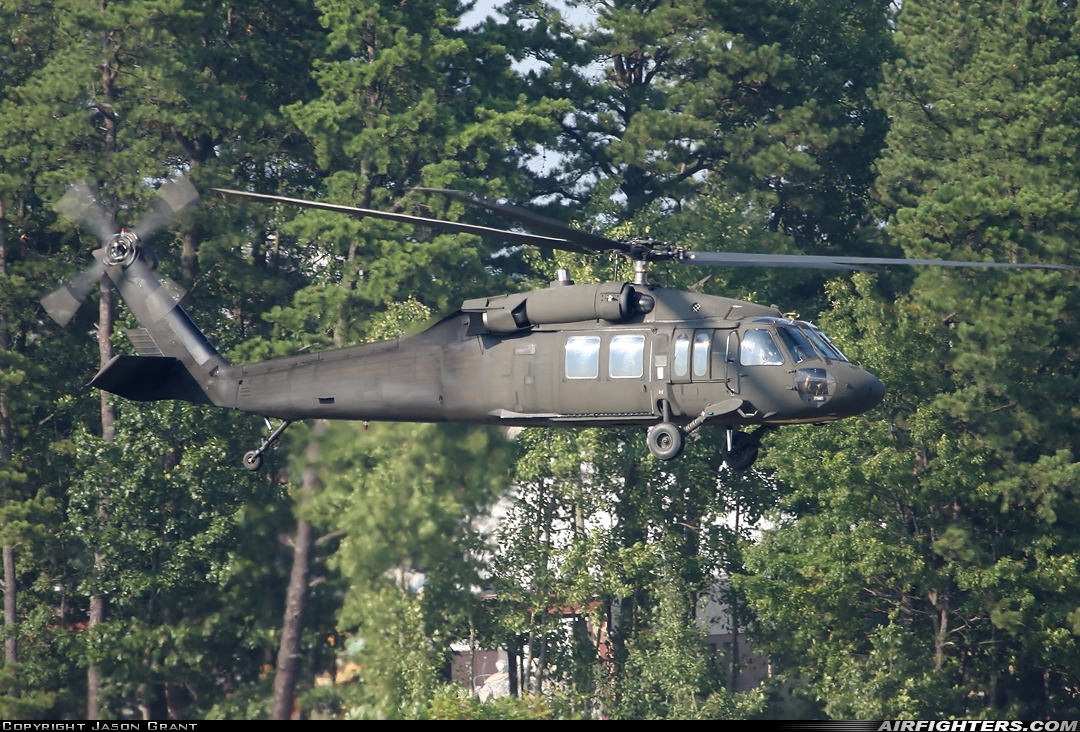 USA - Army Sikorsky UH-60A+ Black Hawk (S-70A) 81-23619 at Westfield / Springfield - Barnes Municipal (BAF / KBAF), USA