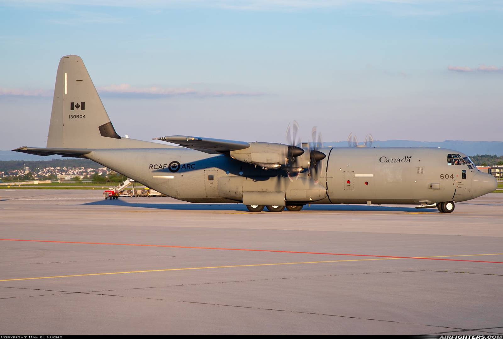 Canada - Air Force Lockheed Martin CC-130J Hercules (C-130J-30 / L-382) 130604 at Stuttgart (- Echterdingen) (STR / EDDS), Germany