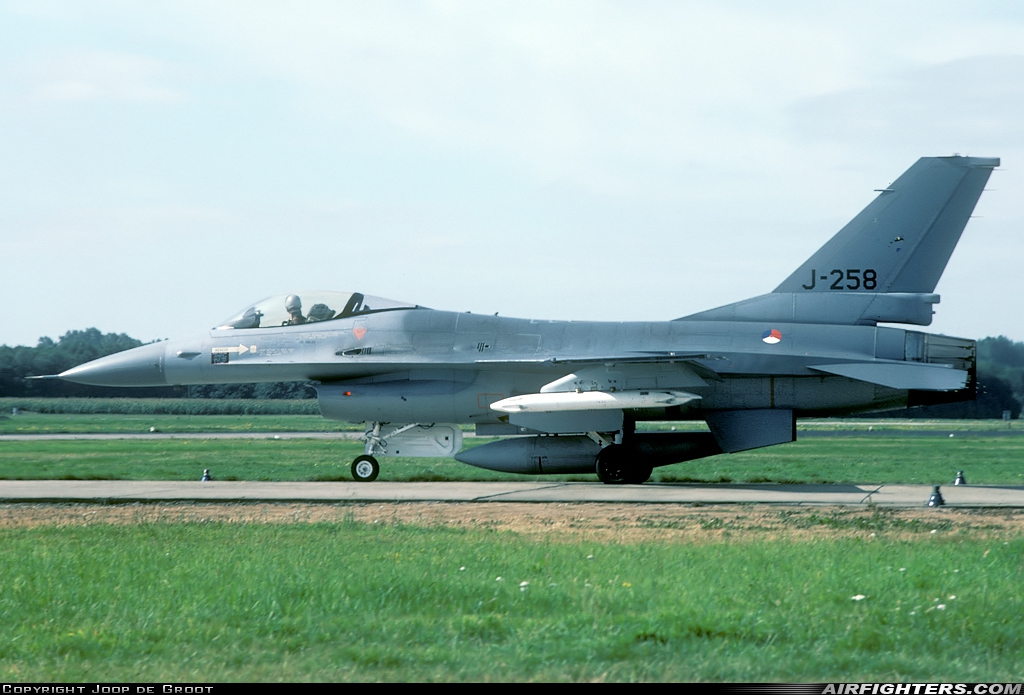 Netherlands - Air Force General Dynamics F-16A Fighting Falcon J-258 at Uden - Volkel (UDE / EHVK), Netherlands
