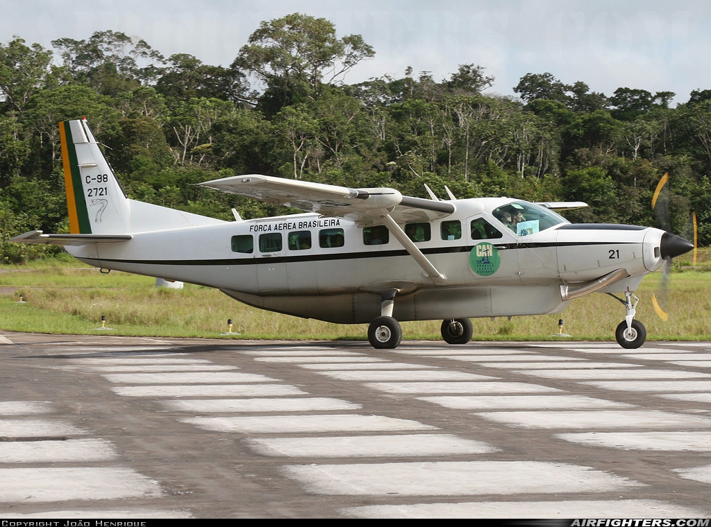 Brazil - Air Force Cessna C-98 Grand Caravan (208) 2721 at Porto Urucu (PUC / SWUY), Brazil