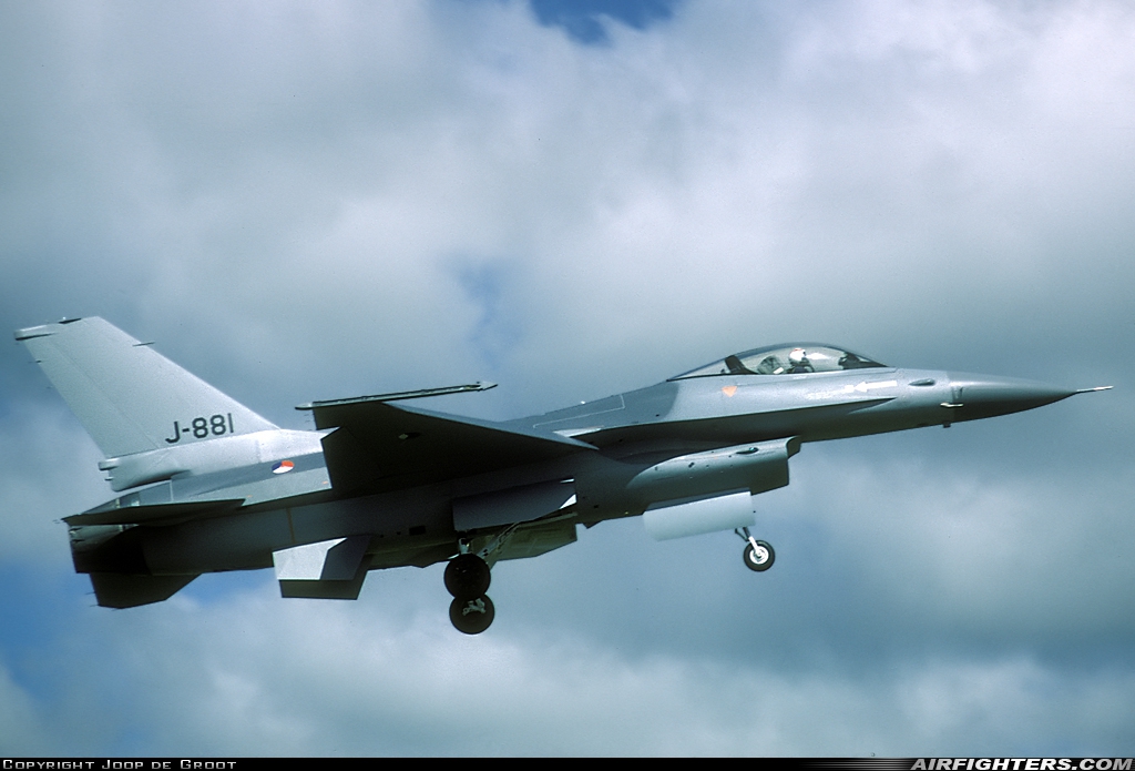 Netherlands - Air Force General Dynamics F-16A Fighting Falcon J-881 at Leeuwarden (LWR / EHLW), Netherlands