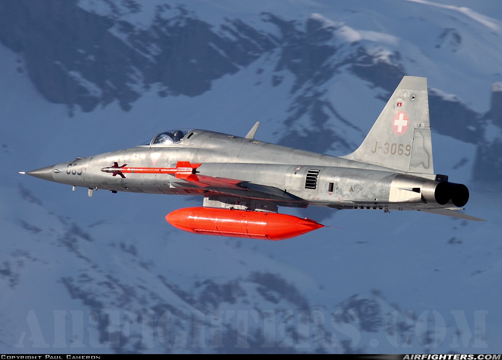 Switzerland - Air Force Northrop F-5E Tiger II J-3069 at Sion (- Sitten) (SIR / LSGS / LSMS), Switzerland